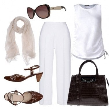 Outfit BASIC in bianco e cacao