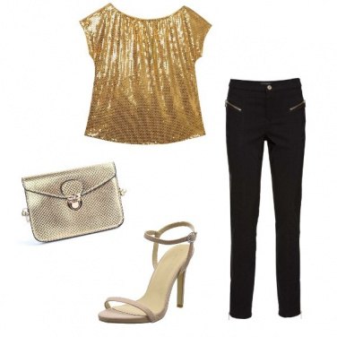 Outfit Serata fuori con t-shirt dorata