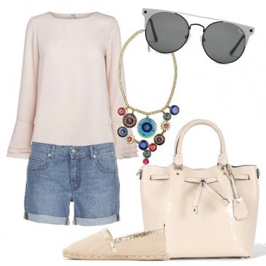Outfit Comoda in shorts