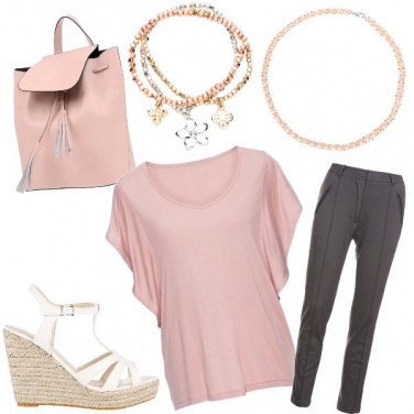Outfit Aperitivo in rosa