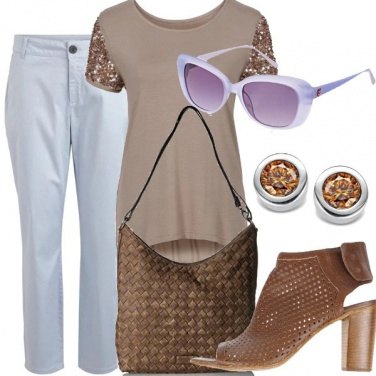 Outfit Azzurro marrone e paillettes