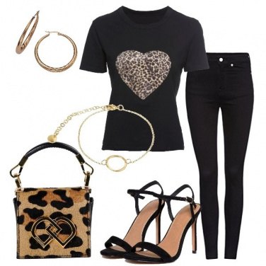 Outfit Nero e cuore animalier