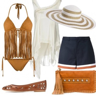 Outfit Frange in spiaggia