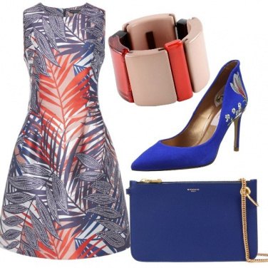 Outfit Blu e corallo