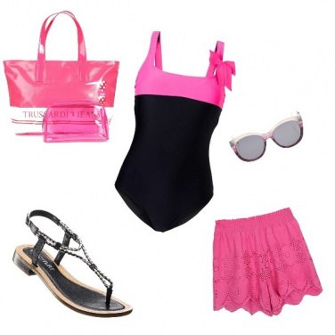 Outfit Pink on the beach