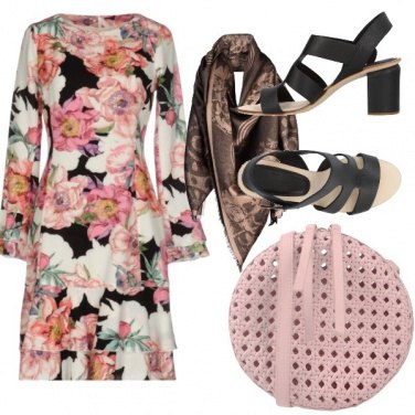 Outfit Romantica