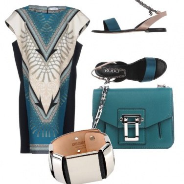 Outfit L’abito stampato, comodo e chic
