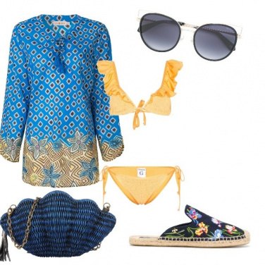 Outfit Spiaggia in blu e giallo