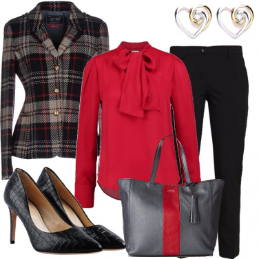 Outfit Ore 11 riunione in ufficio