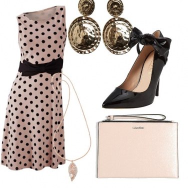 Outfit Bon ton in rosa e nero