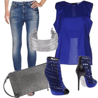 Outfit Serata blu elettrica