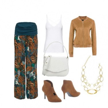 Outfit Scamosciato color cuoio