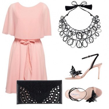 Outfit I sandali con le farfalle