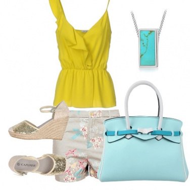 Outfit Piccoli tocchi d\'azzurro