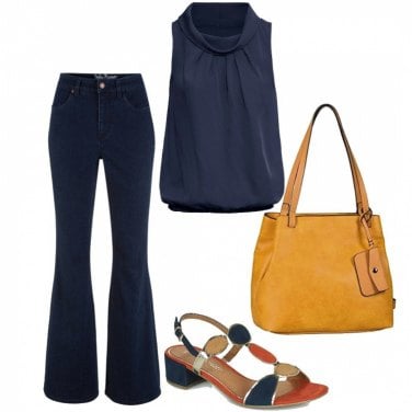 Outfit Jeans a zampa Donna: 14 Outfit Donna | Bantoa