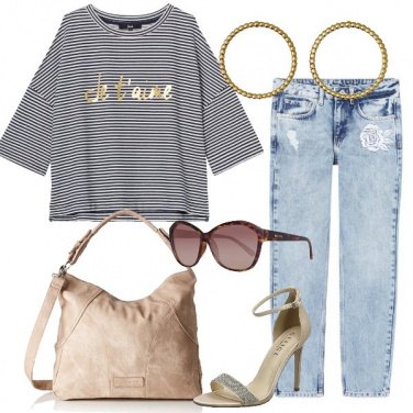 Outfit Un tocco romantico