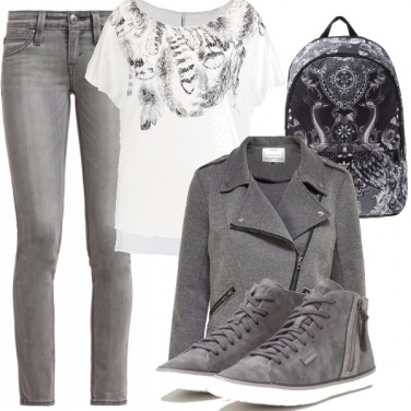 Outfit Grigio sbarazzino
