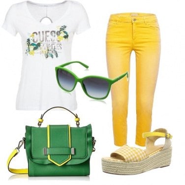 Outfit Green and yellow