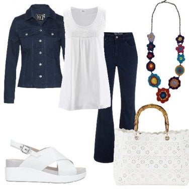 Outfit Jeans a zampa Donna: 15 Outfit Donna | Bantoa
