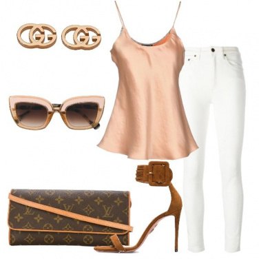 Outfit Jeans skinnny bianco e top in seta