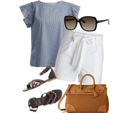 Outfit Turista per caso