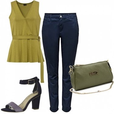 Outfit Pantaloni chino Donna: 29 Outfit Donna | Bantoa