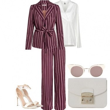 Outfit Stripes and color contrast 2.0