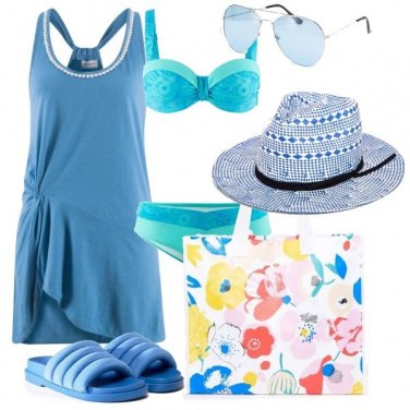 Outfit TSK Ciabattine e borsa fiorata