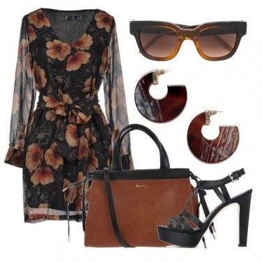 Outfit Fiori sul vestito