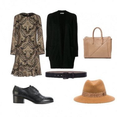 Outfit In ufficio col cappello maschile