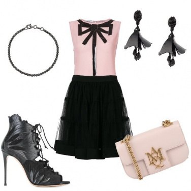 Outfit Rosa nera