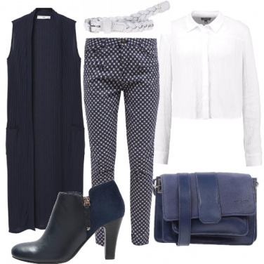 Outfit L\'eleganza del navy