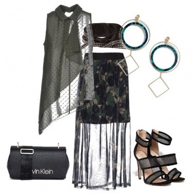 Outfit Trasparenze e geometria d’eleganza