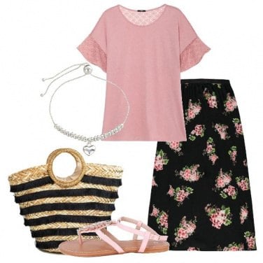 Outfit T-shirt con pizzo gonna lunga floreale