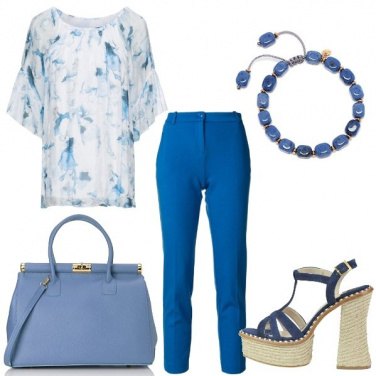 Outfit Azzurro in ufficio