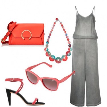 Outfit Grigio e corallo