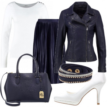 Outfit A spasso in blu e bianco