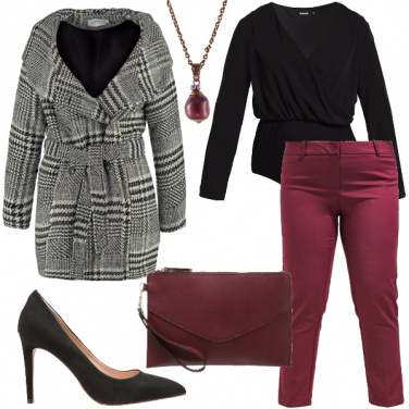Outfit Curvy rosso rubino