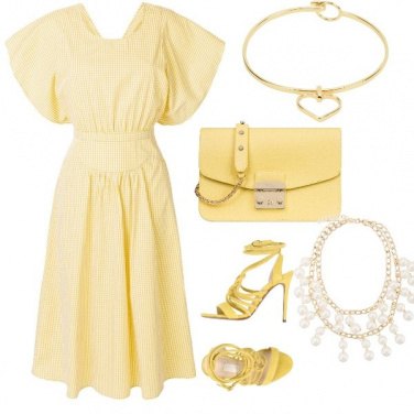 Outfit La signora in giallo