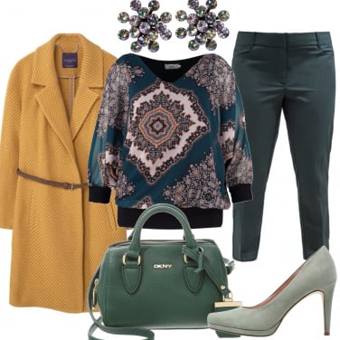 Outfit Cappotto curry