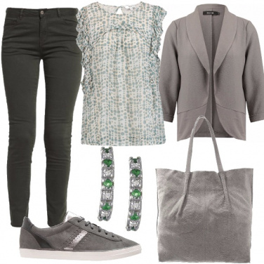 Outfit Blusa con volants