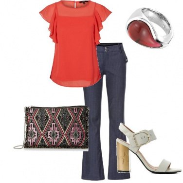 Outfit Pantaloni che slanciano