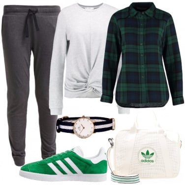 Outfit In verde e grigio