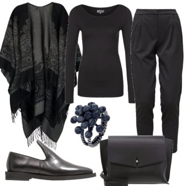 Outfit Mantella sulle spalle