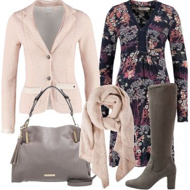 Outfit Vestito, giacca e stivali