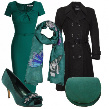 Outfit Verde smeraldo intenso e misterioso