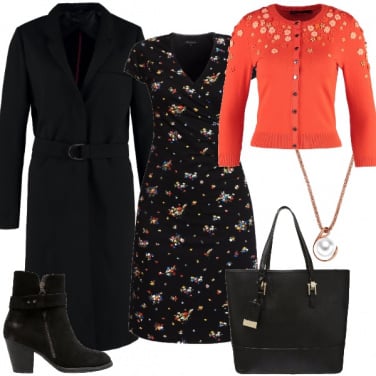 Outfit Vestitino floreale