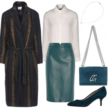 Outfit Pelle color petrolio