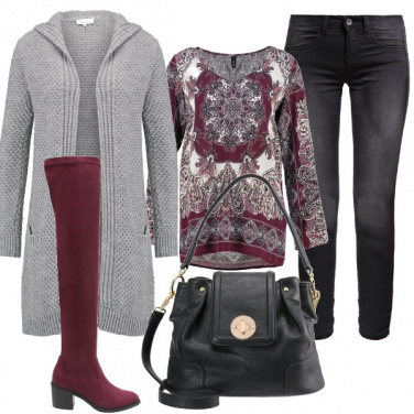 Outfit Stivali e fantasia