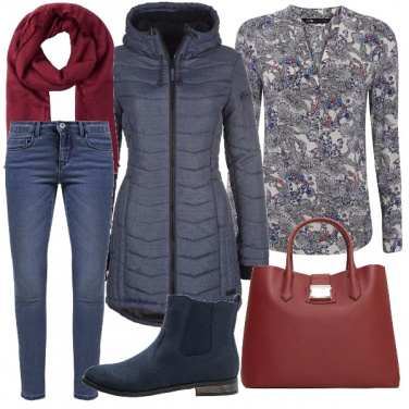 Outfit Blu e bordeaux per il quotidiano